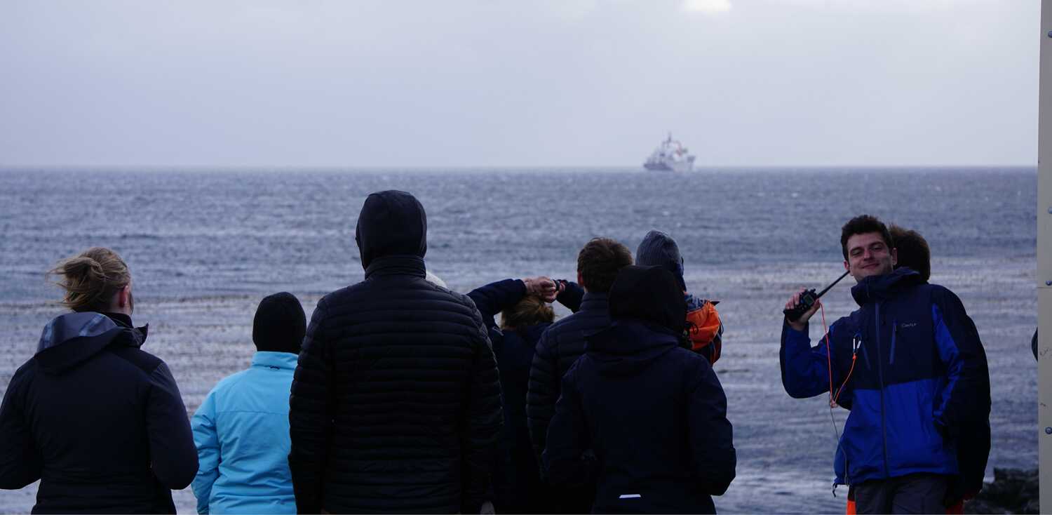 Photo de moi devant le départ du Marion à l&rsquo;OP4