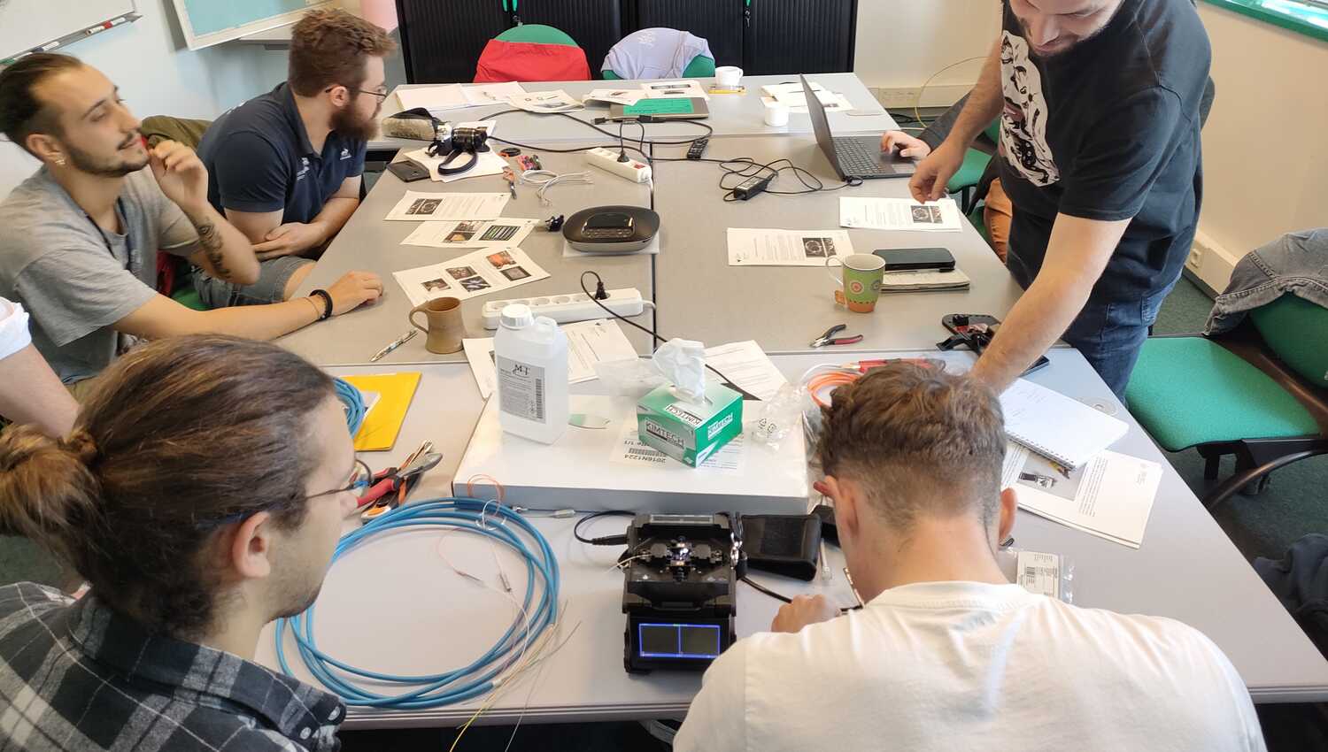 Atelier de soudure fibre à l&rsquo;IPEV